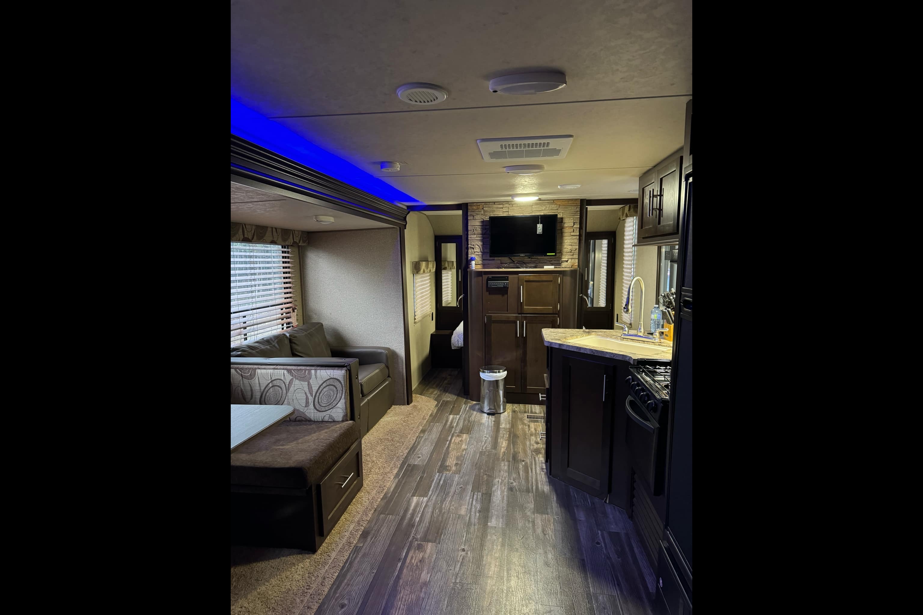 Halfmoon Woods Cabin on Wheels