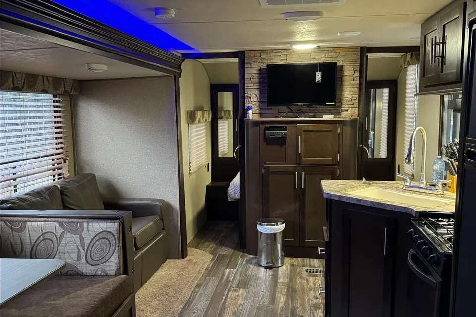 Halfmoon Woods Cabin on Wheels
