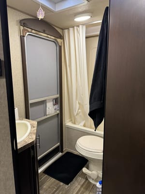 Halfmoon Woods Cabin on Wheels