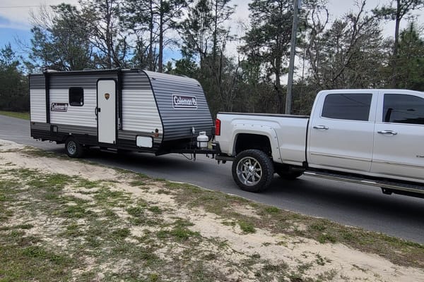 "The Little Mrs." Queen + 2 Single Bunks