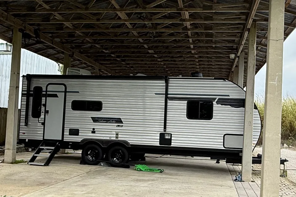 Tim's Forest River East west Silver Lake LE Travel Trailer