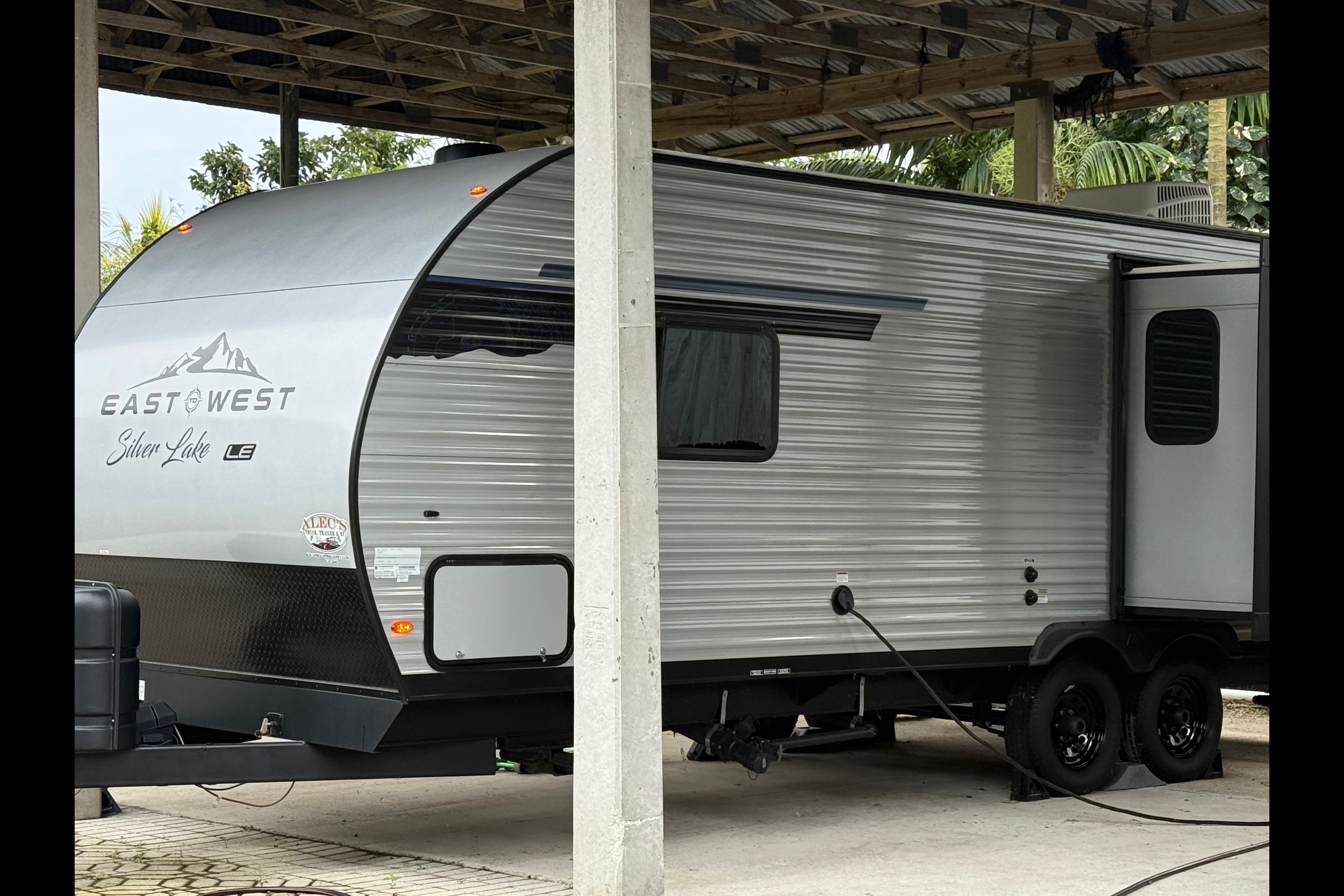 Tim's Forest River East west Silver Lake LE Travel Trailer