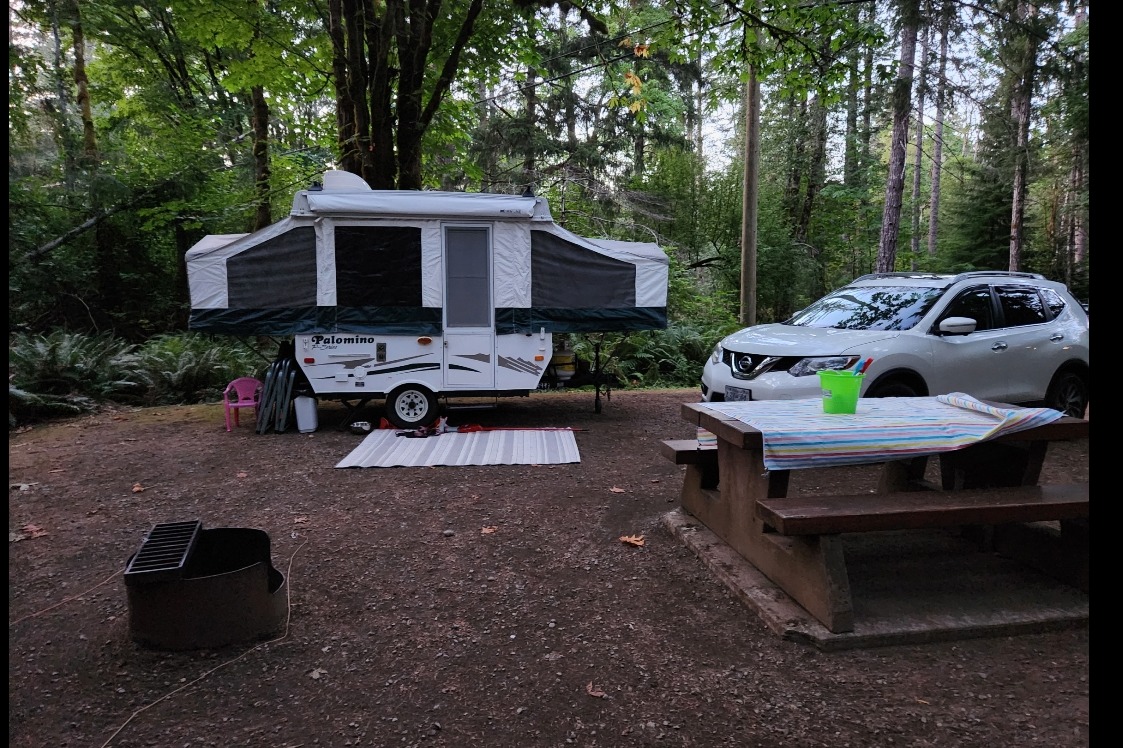 Campbell River Adventure Palomino Tent Trailer