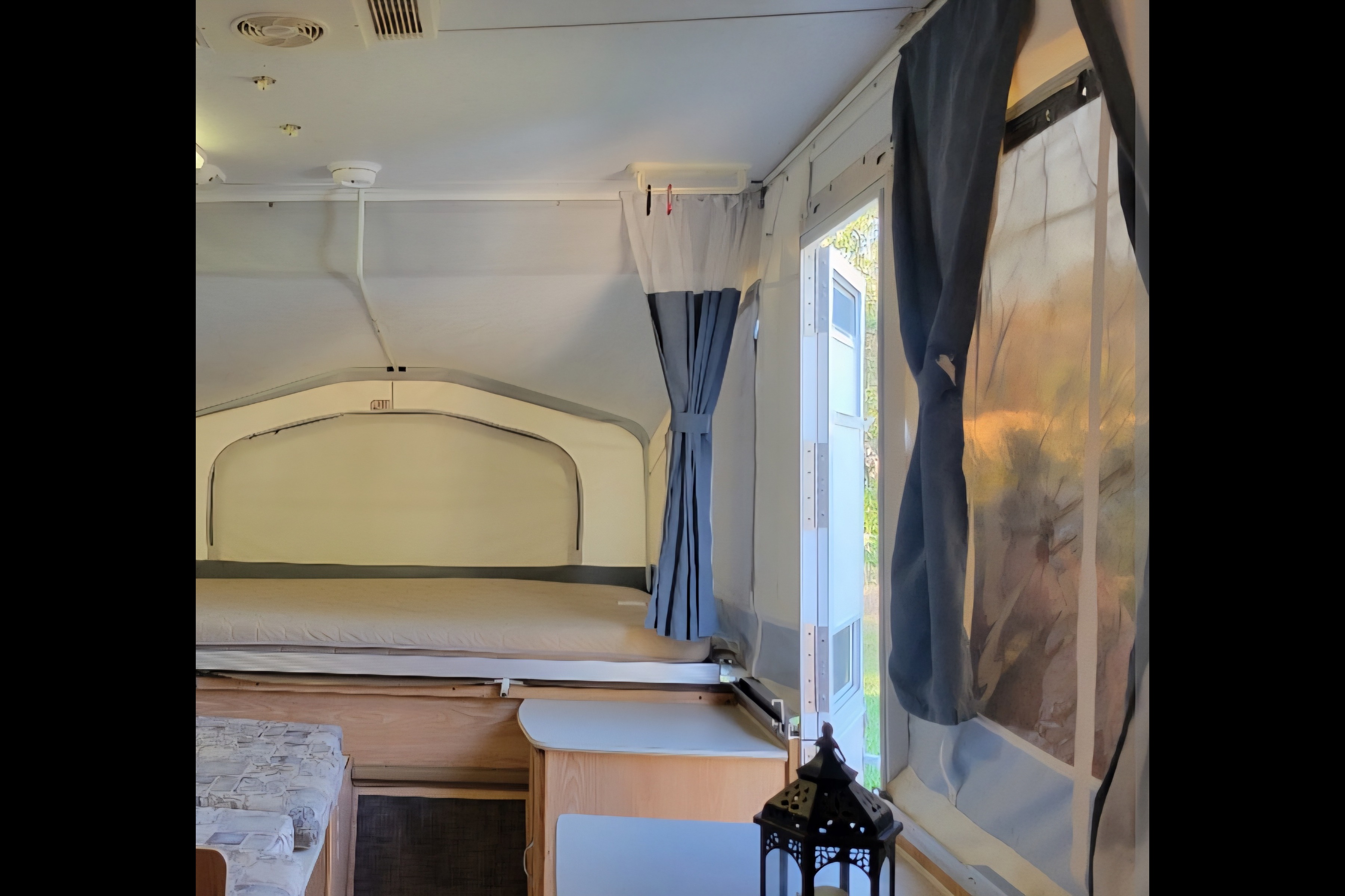 Campbell River Adventure Palomino Tent Trailer