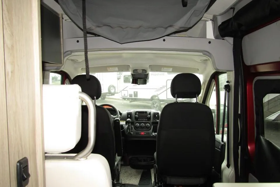 CLASS B - WINNEBAGO SOLIS *SLEEPS 2-5*