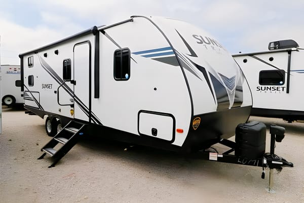 Joe and Teddy's Sunset Trail 242BH Travel Trailer