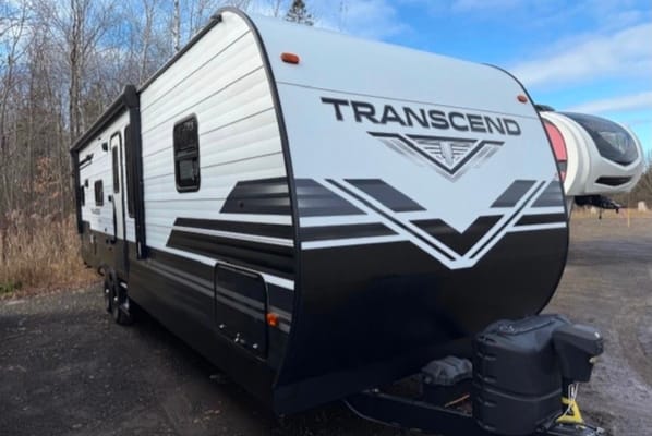 Gordon's Grand Design 28MKS Travel Trailer
