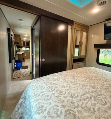 Gordon's Grand Design 28MKS Travel Trailer
