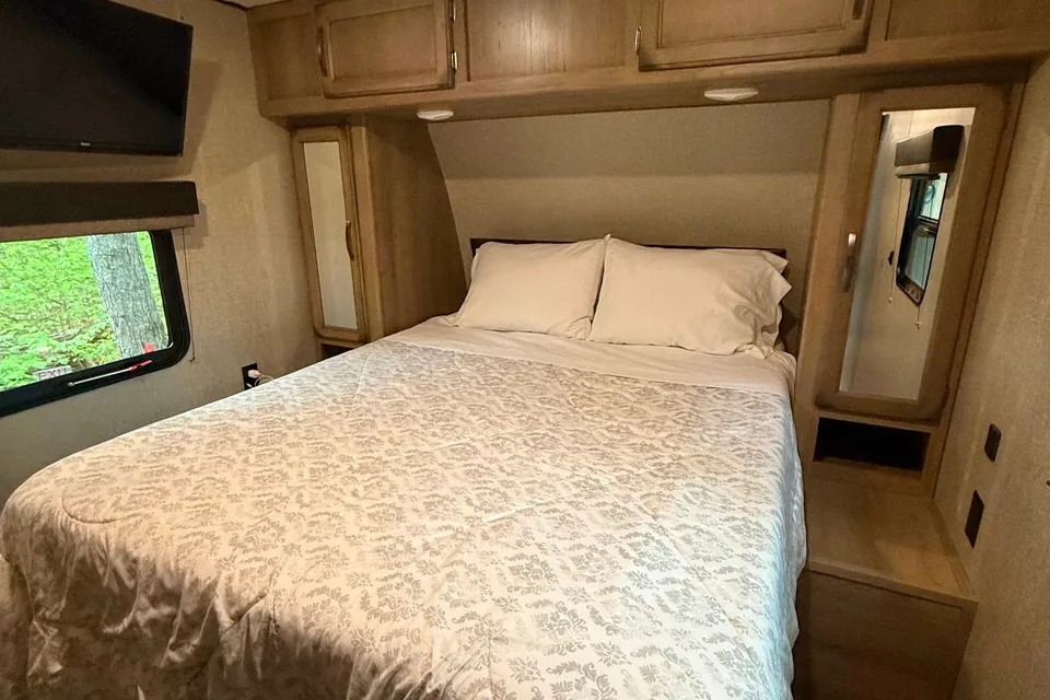 Gordon's Grand Design 28MKS Travel Trailer