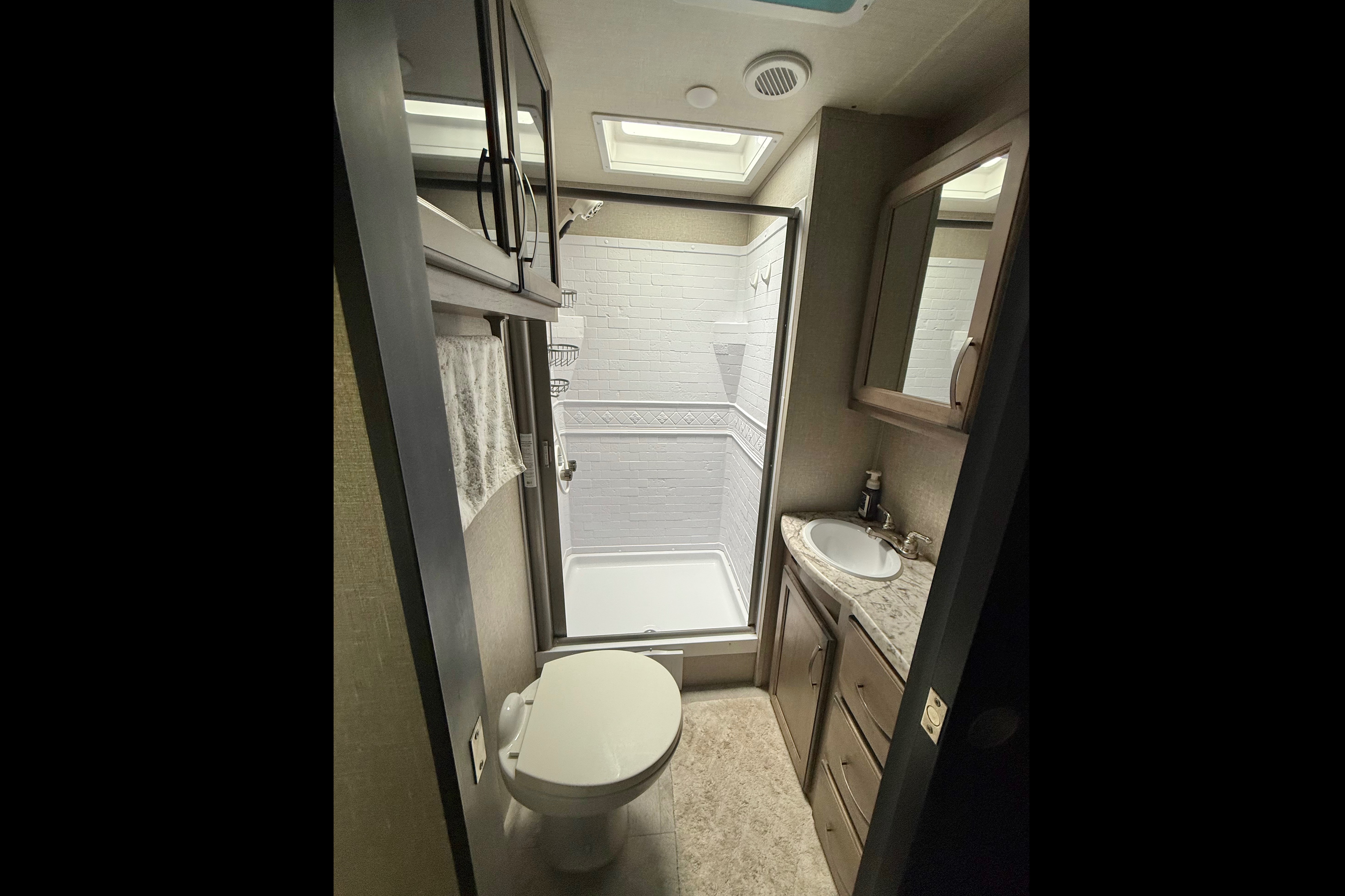Gordon's Grand Design 28MKS Travel Trailer