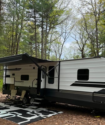 Gordon's Grand Design 28MKS Travel Trailer