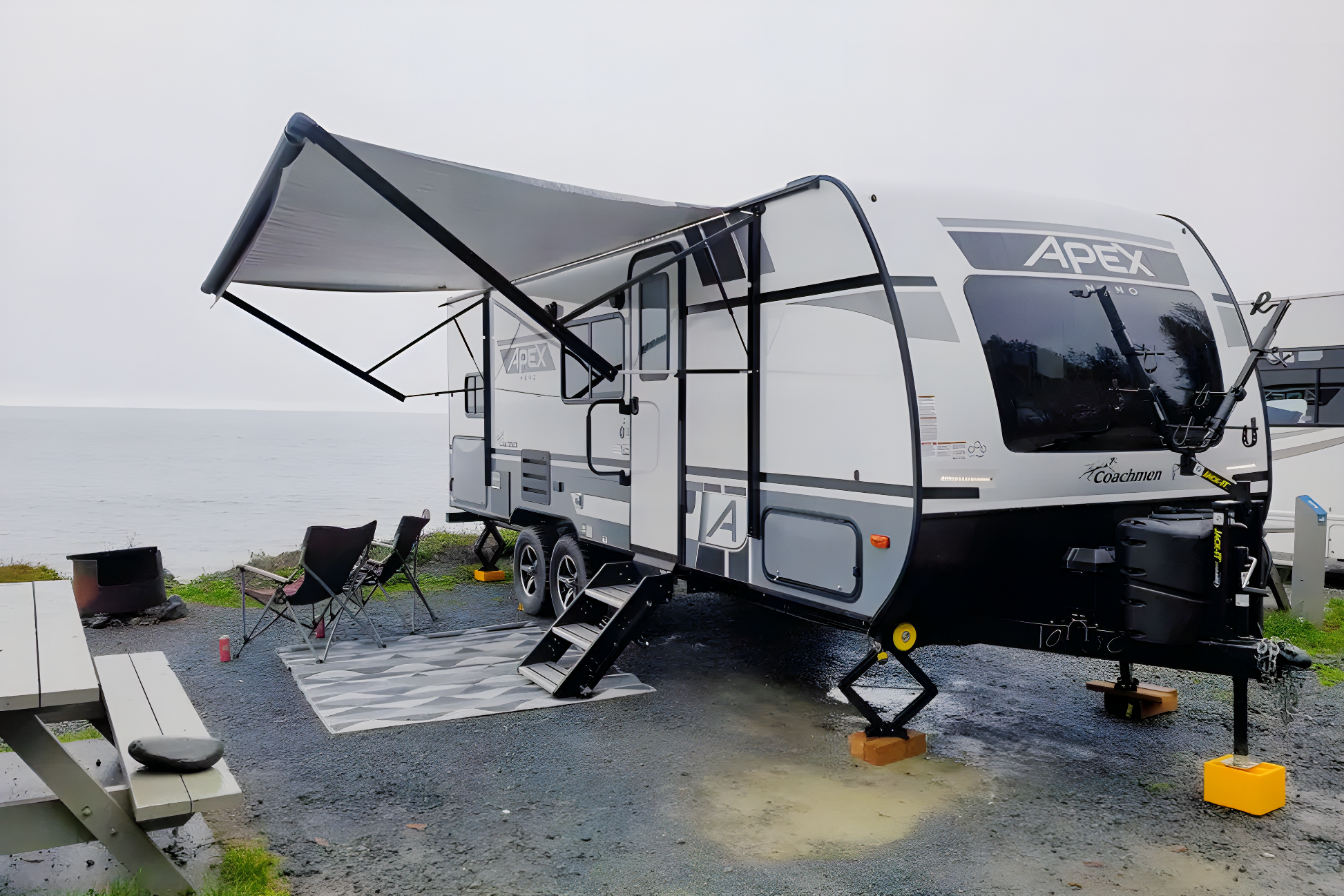 Coachmen Apex 208BHS Travel Trailer