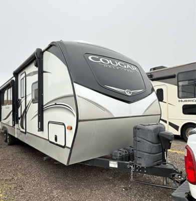 'Clementine' 2020 Keystone Cougar Half ton 34TSB ACO2090