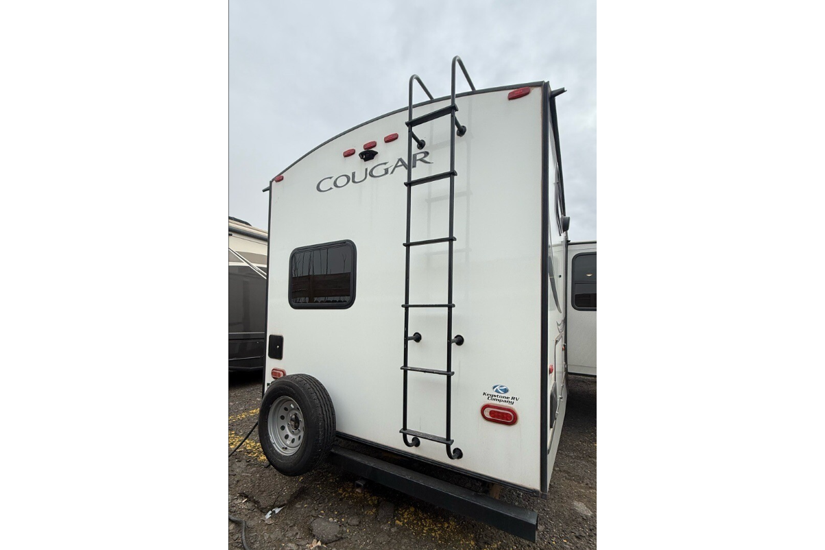 'Clementine' 2020 Keystone Cougar Half ton 34TSB ACO2090