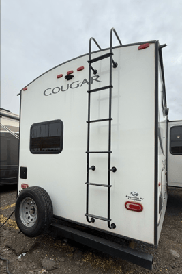 'Clementine' 2020 Keystone Cougar Half ton 34TSB ACO2090