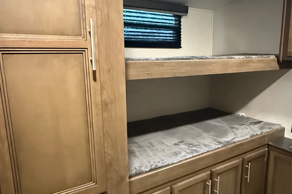 'Clementine' 2020 Keystone Cougar Half ton 34TSB ACO2090