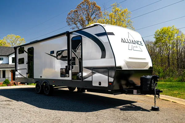 Travis's Alliance RV Delta 281BH Travel Trailer