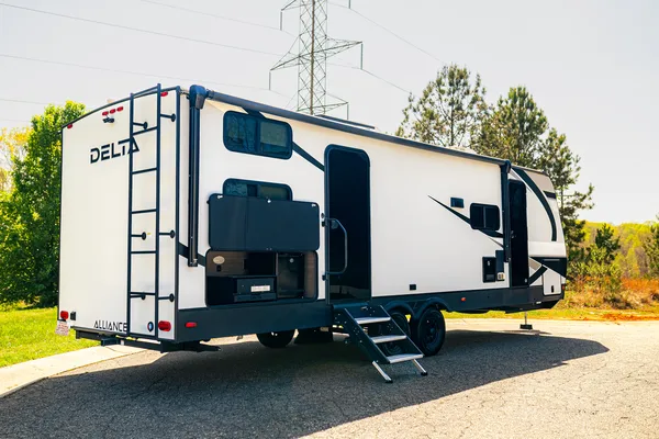 Travis's Alliance RV Delta 281BH Travel Trailer