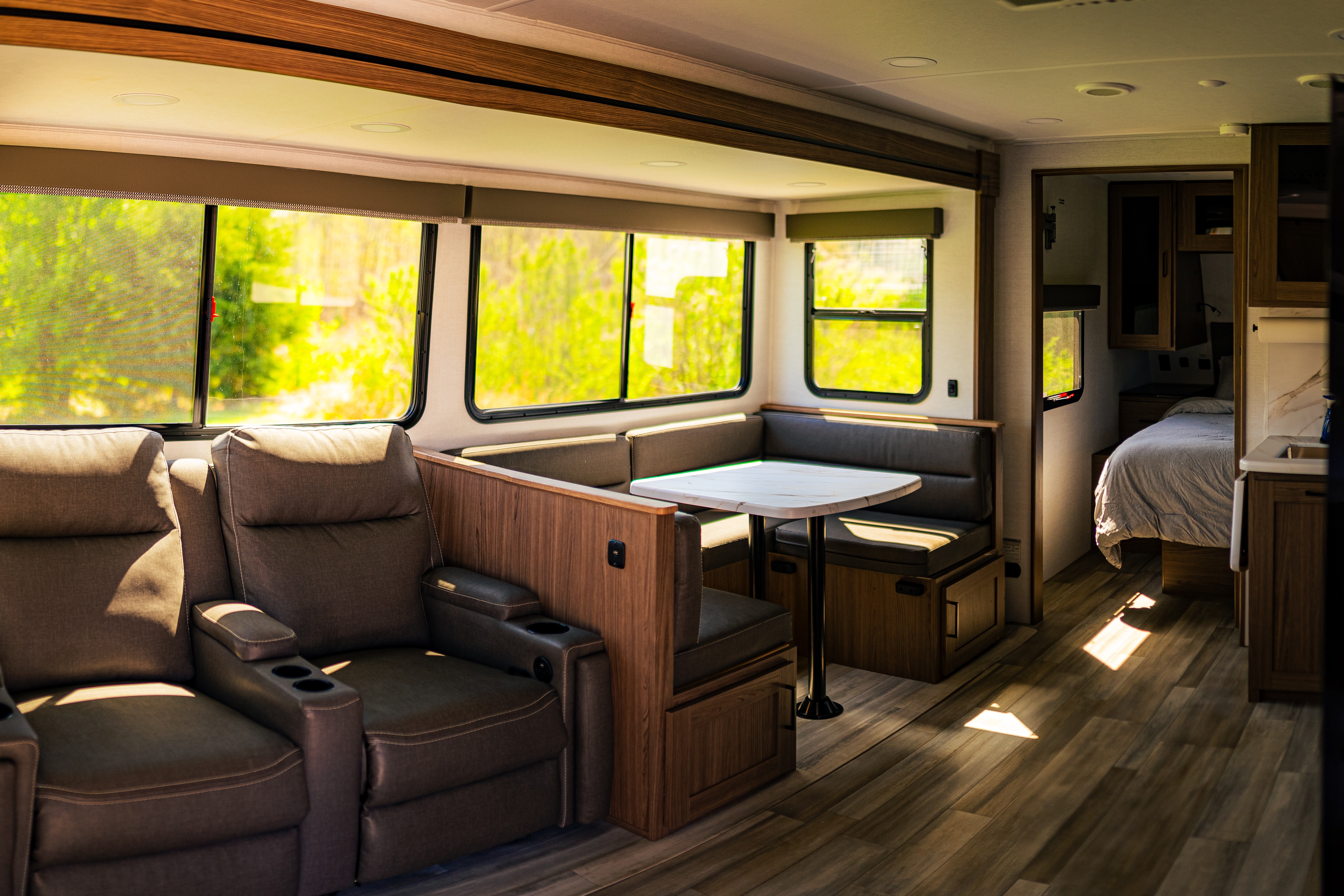 Travis's Alliance RV Delta 281BH Travel Trailer