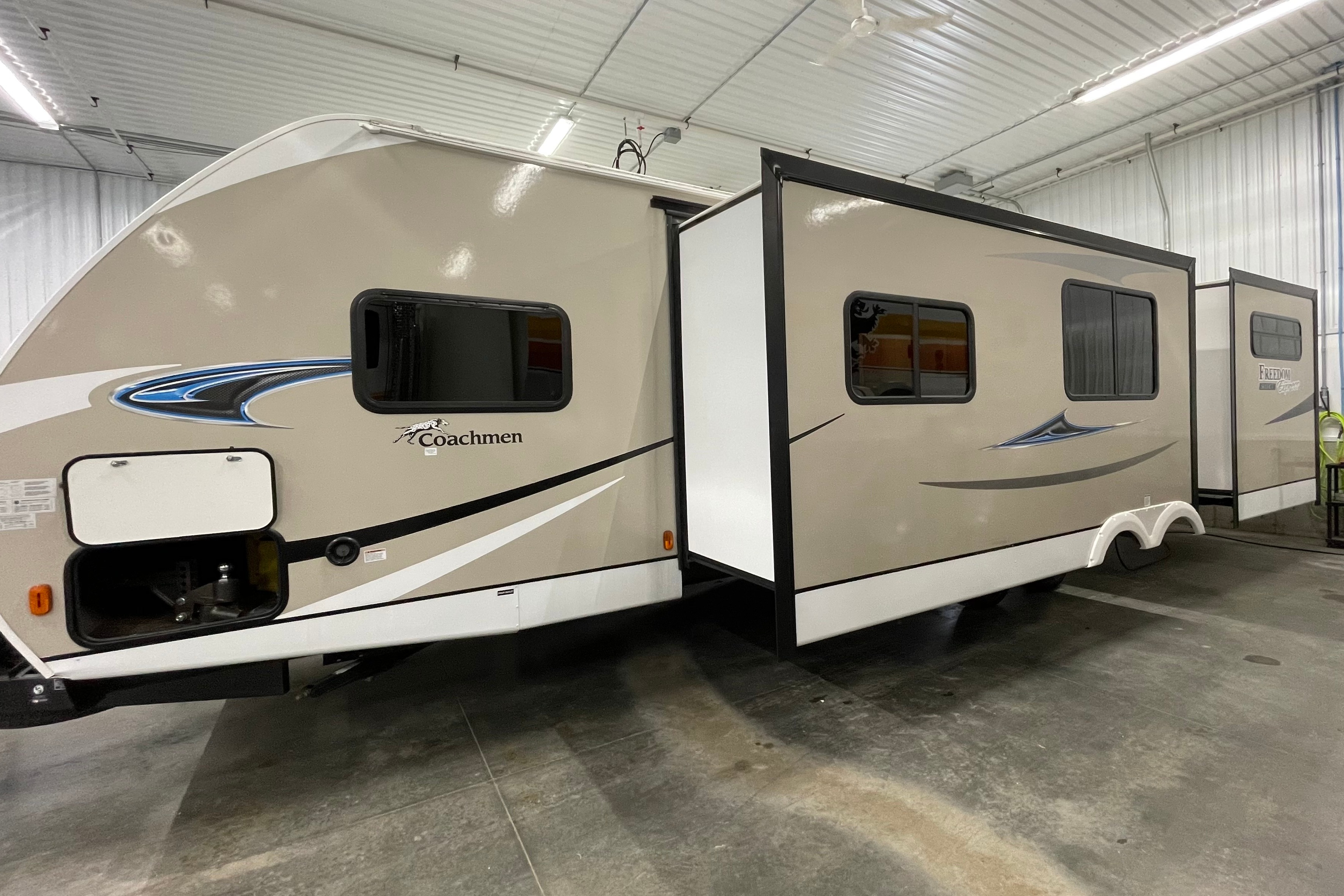 Matthews’ Coachmen Freedom Express Travel Trailer