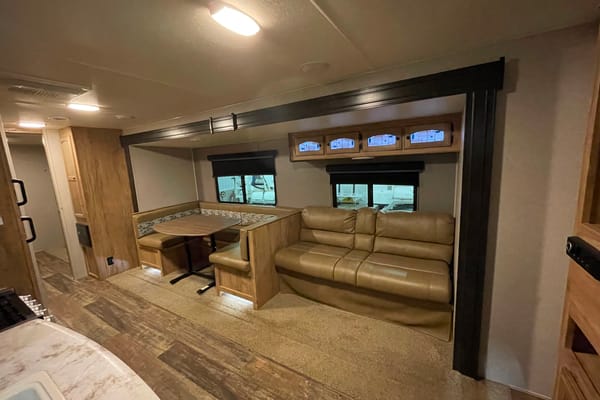 Matthews’ Coachmen Freedom Express Travel Trailer