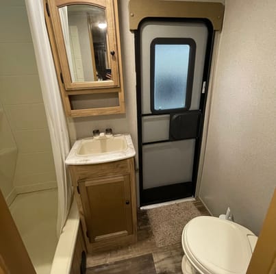 Matthews’ Coachmen Freedom Express Travel Trailer