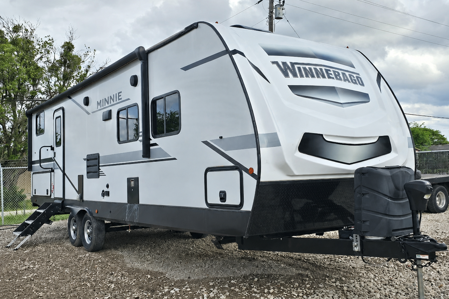 Luxury Camping Made Easy | Winnebago 2801BHS