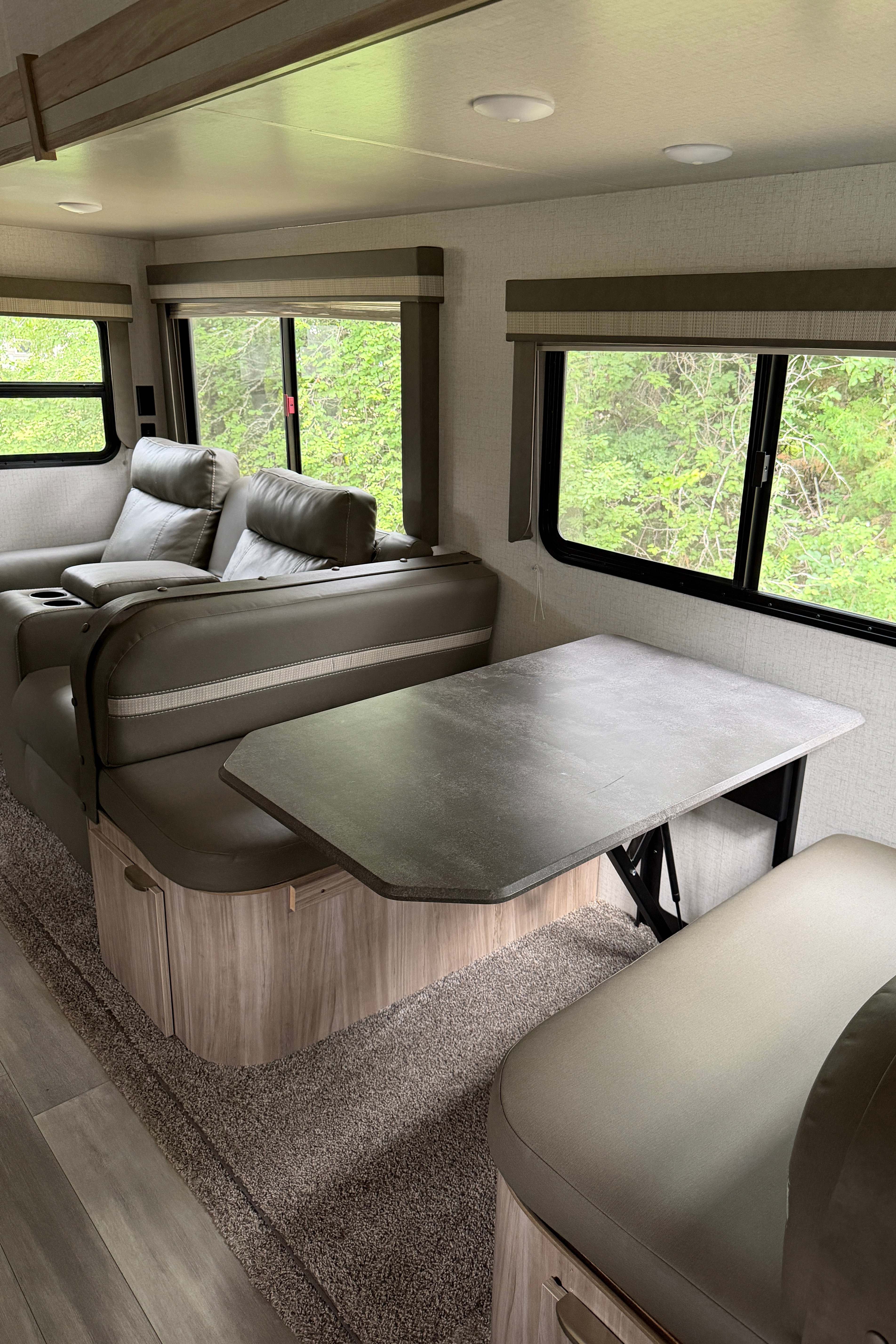 Luxury Camping Made Easy | Winnebago 2801BHS