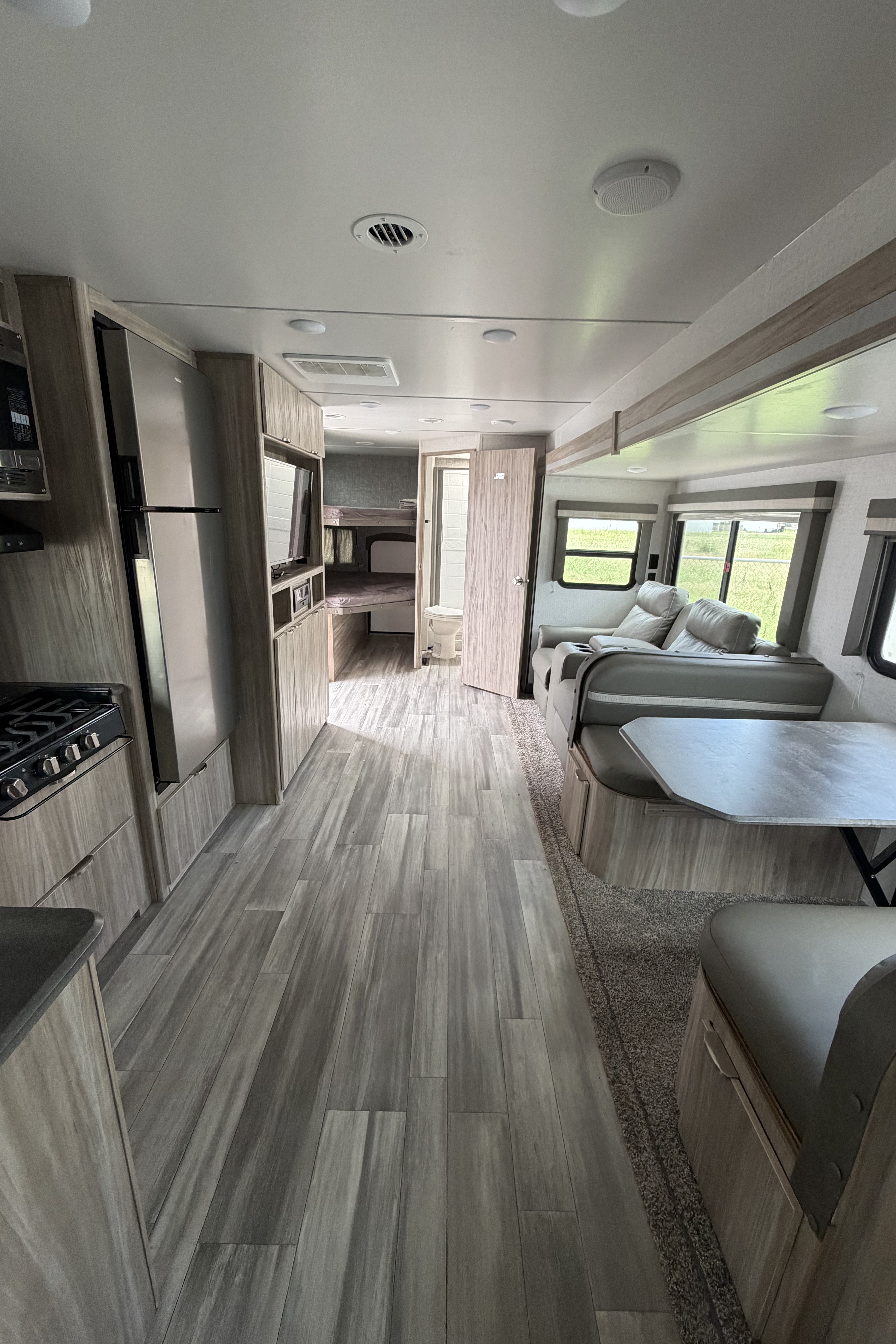 Luxury Camping Made Easy | Winnebago 2801BHS