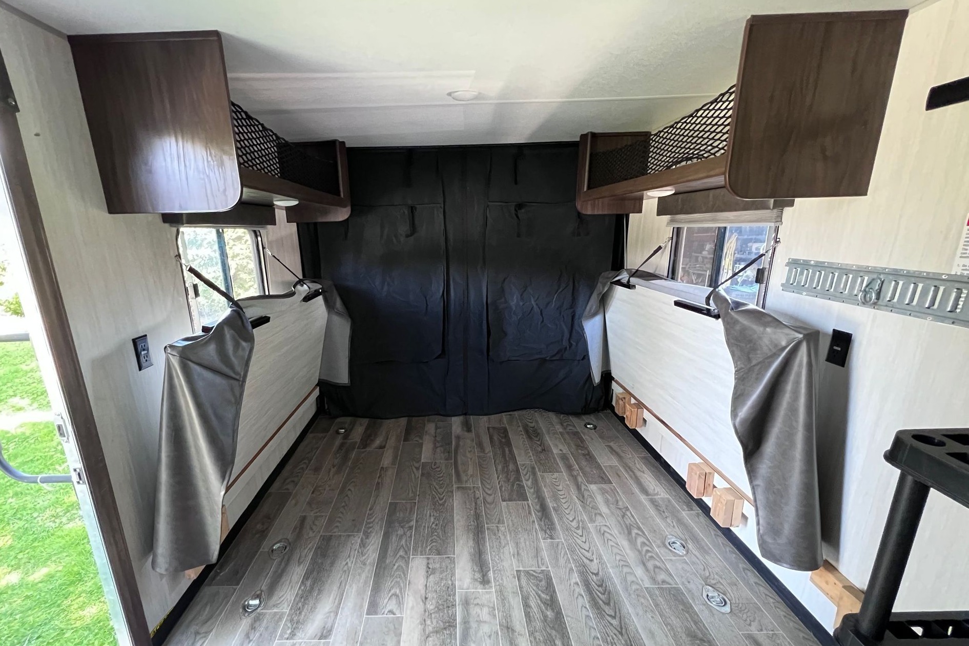 Grey Wolf 27RR (Rear Ramp) Toy Hauler