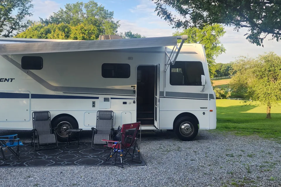Bryan's Winnebago Intent Class A