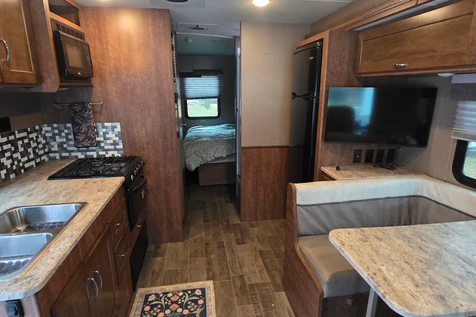Bryan's Winnebago Intent Class A