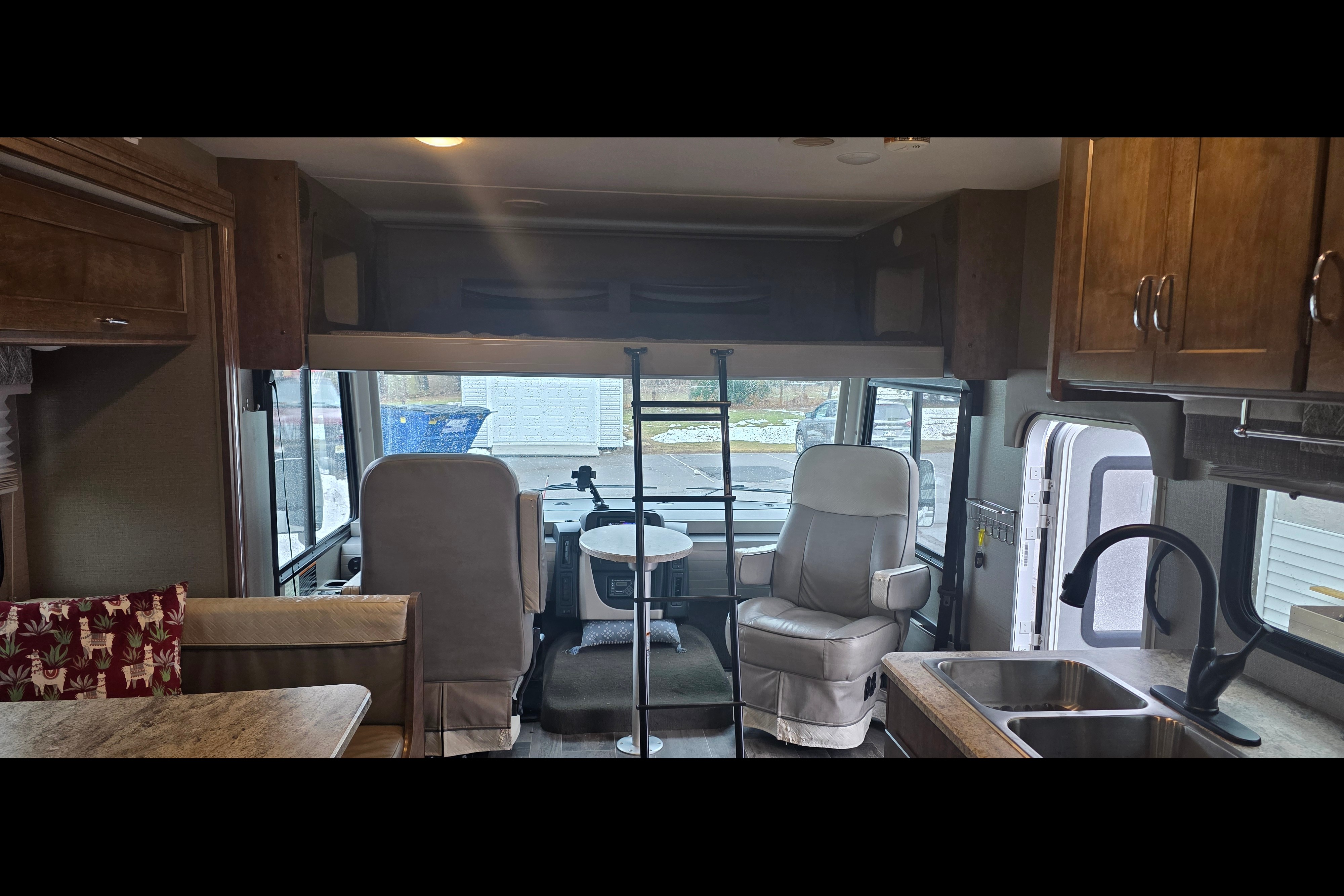 Bryan's Winnebago Intent Class A