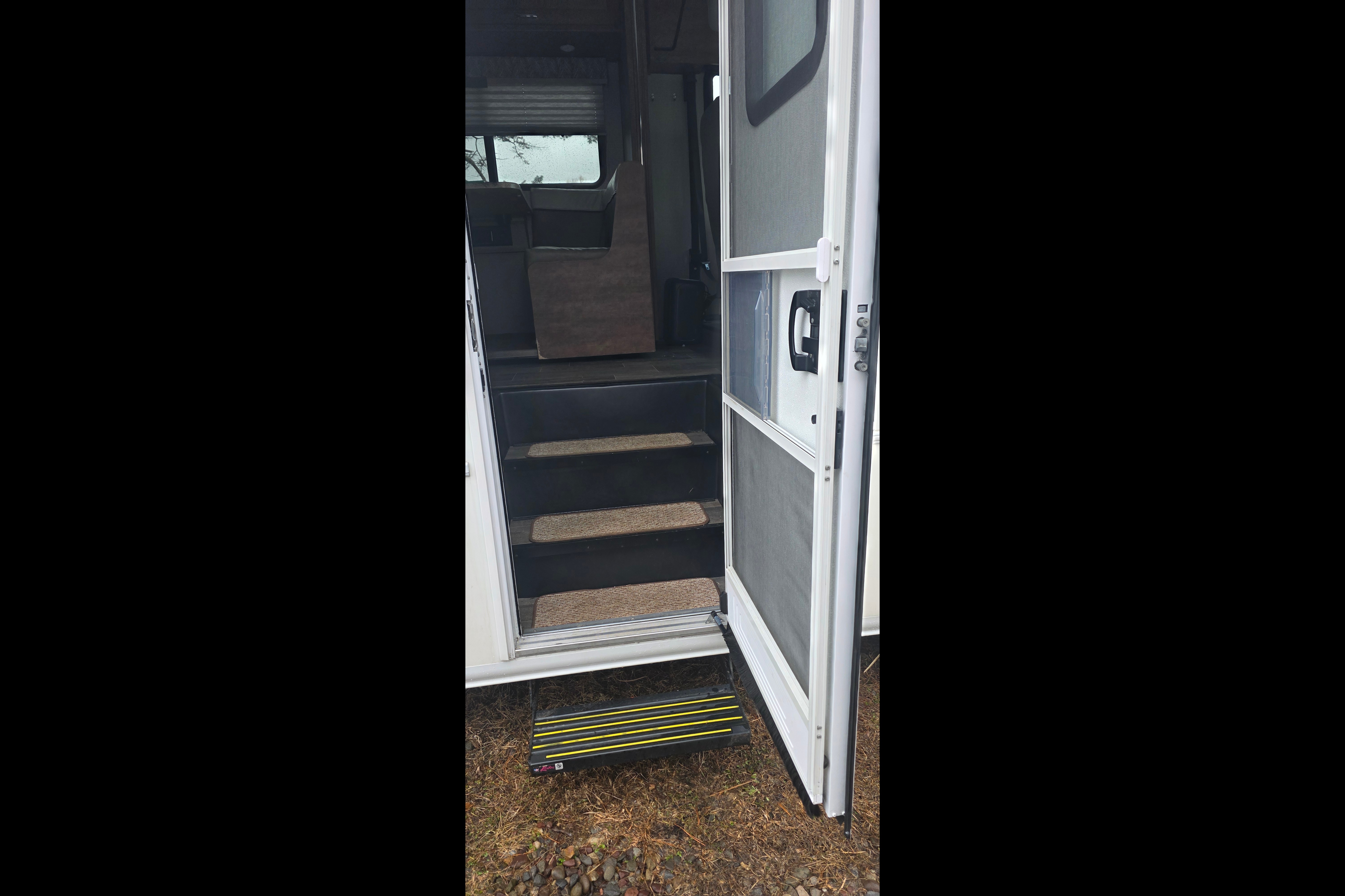 Bryan's Winnebago Intent Class A