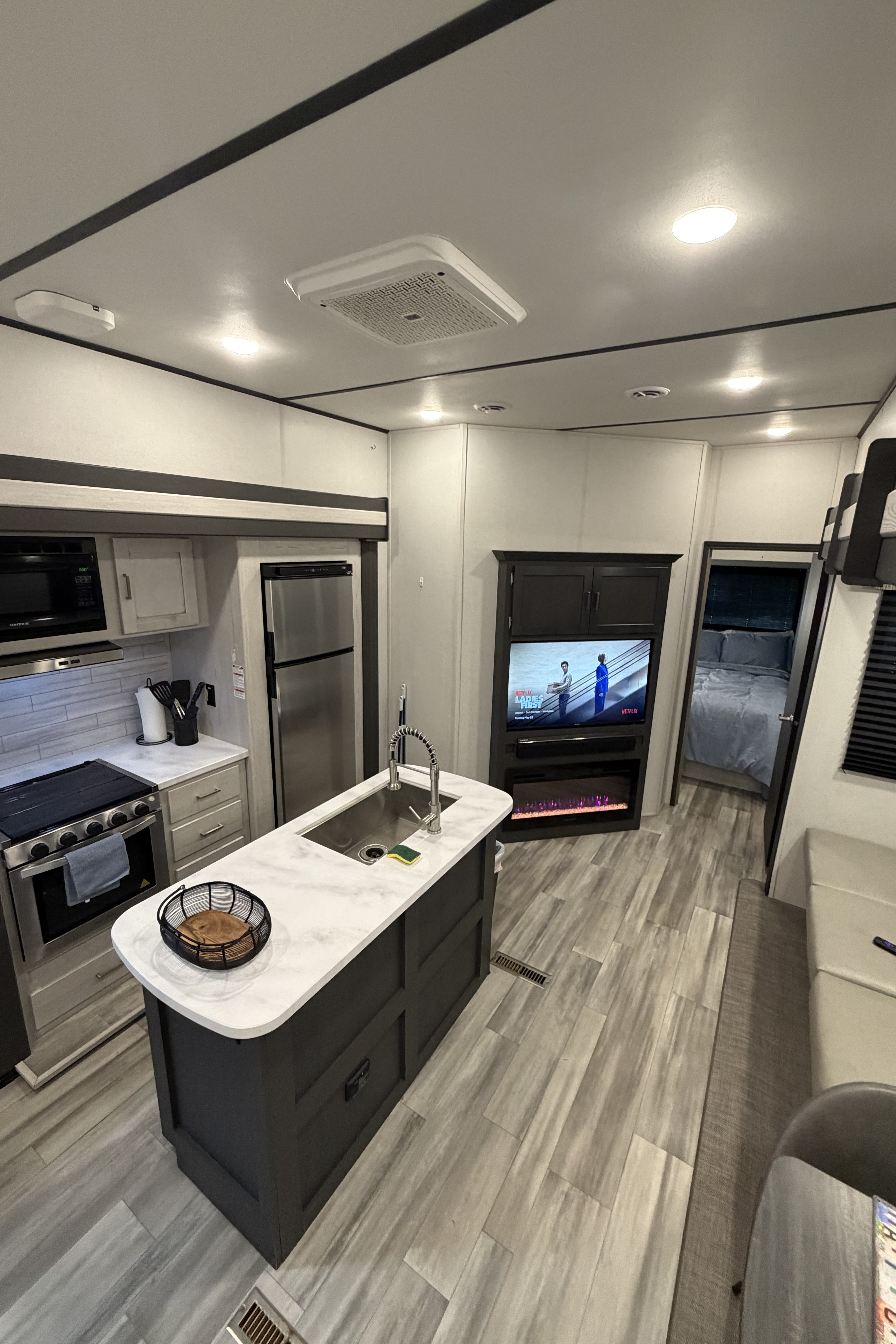 Goodtimes RV Keystone Sprinter Fifth Wheel