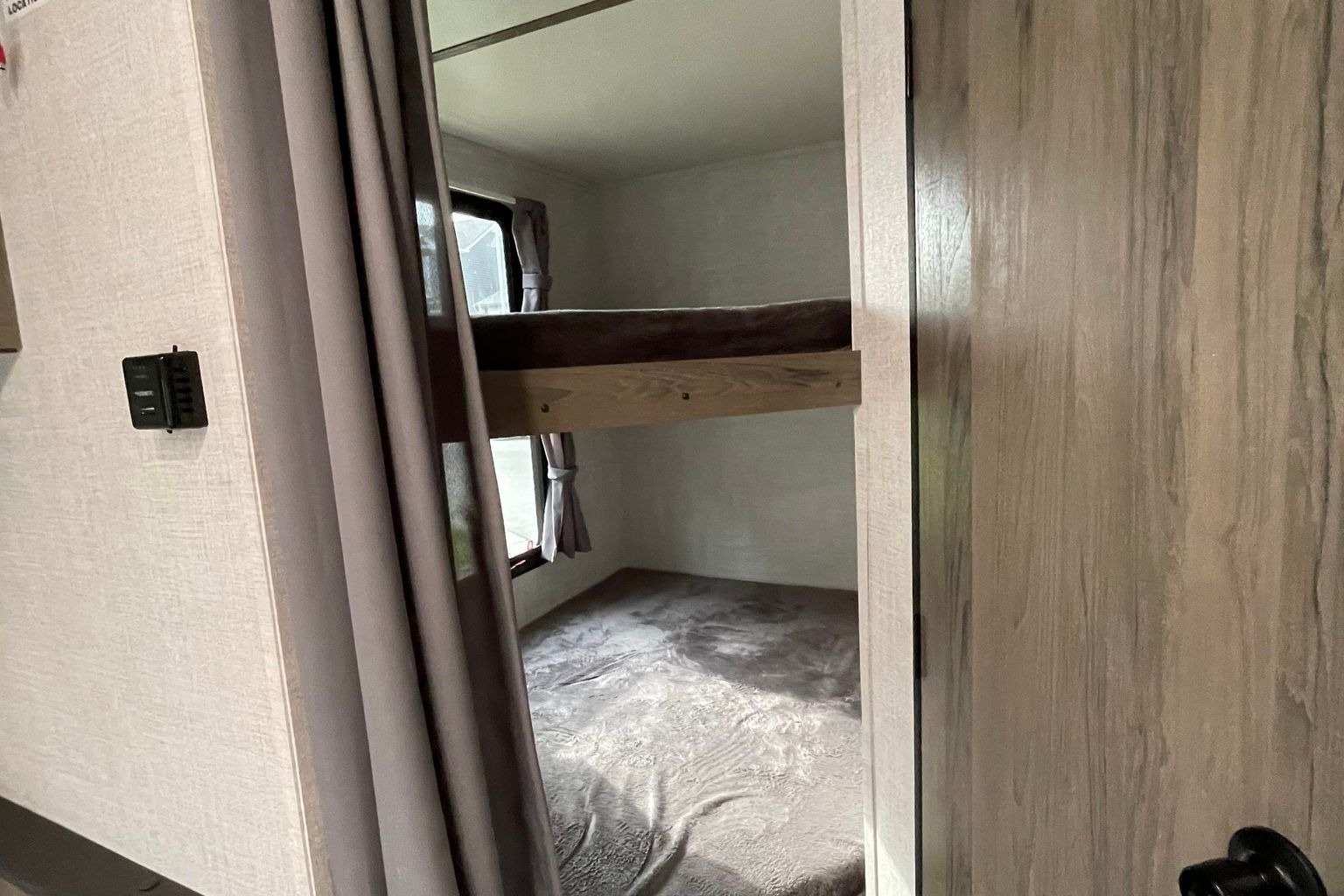 2021 Super-lite/Conquest 197BH Travel Trailer