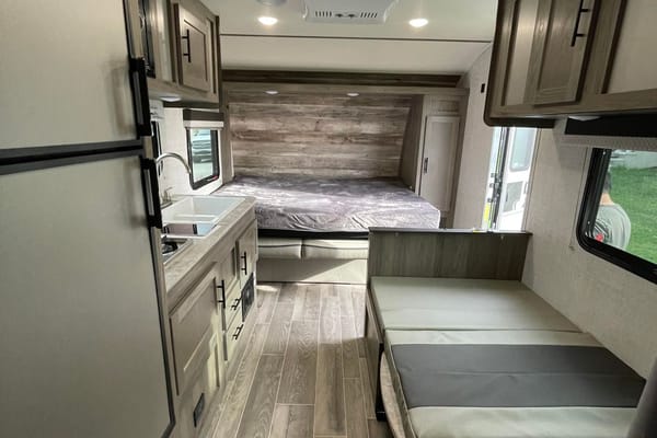2021 Super-lite/Conquest 197BH Travel Trailer