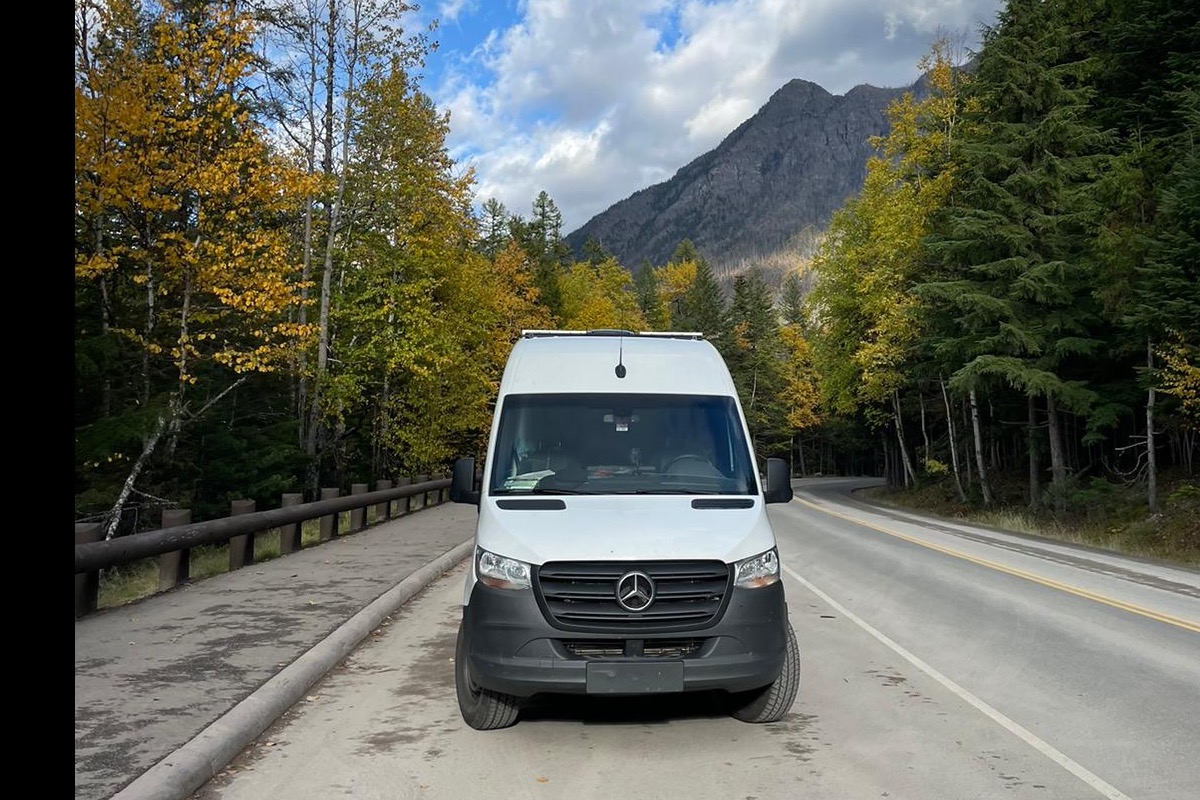 Gus the Camper Van