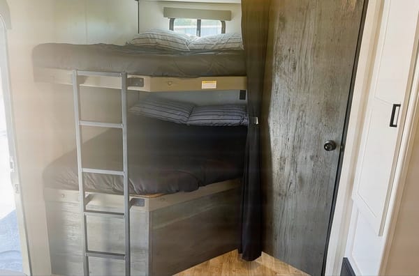 Goyan keystone 250bh Keystone Travel Trailer