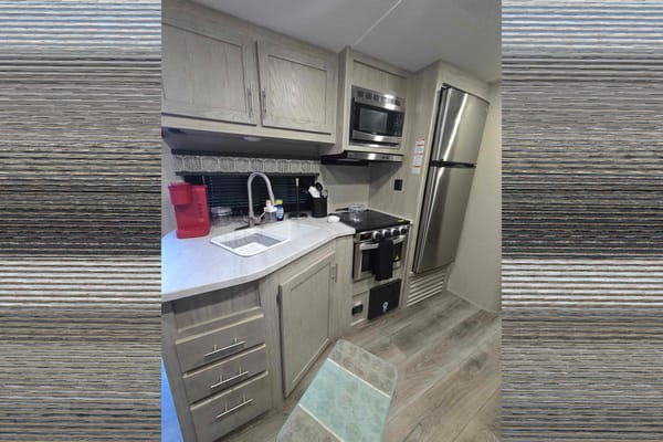 2023 Coachmen RV Catalina Legacy