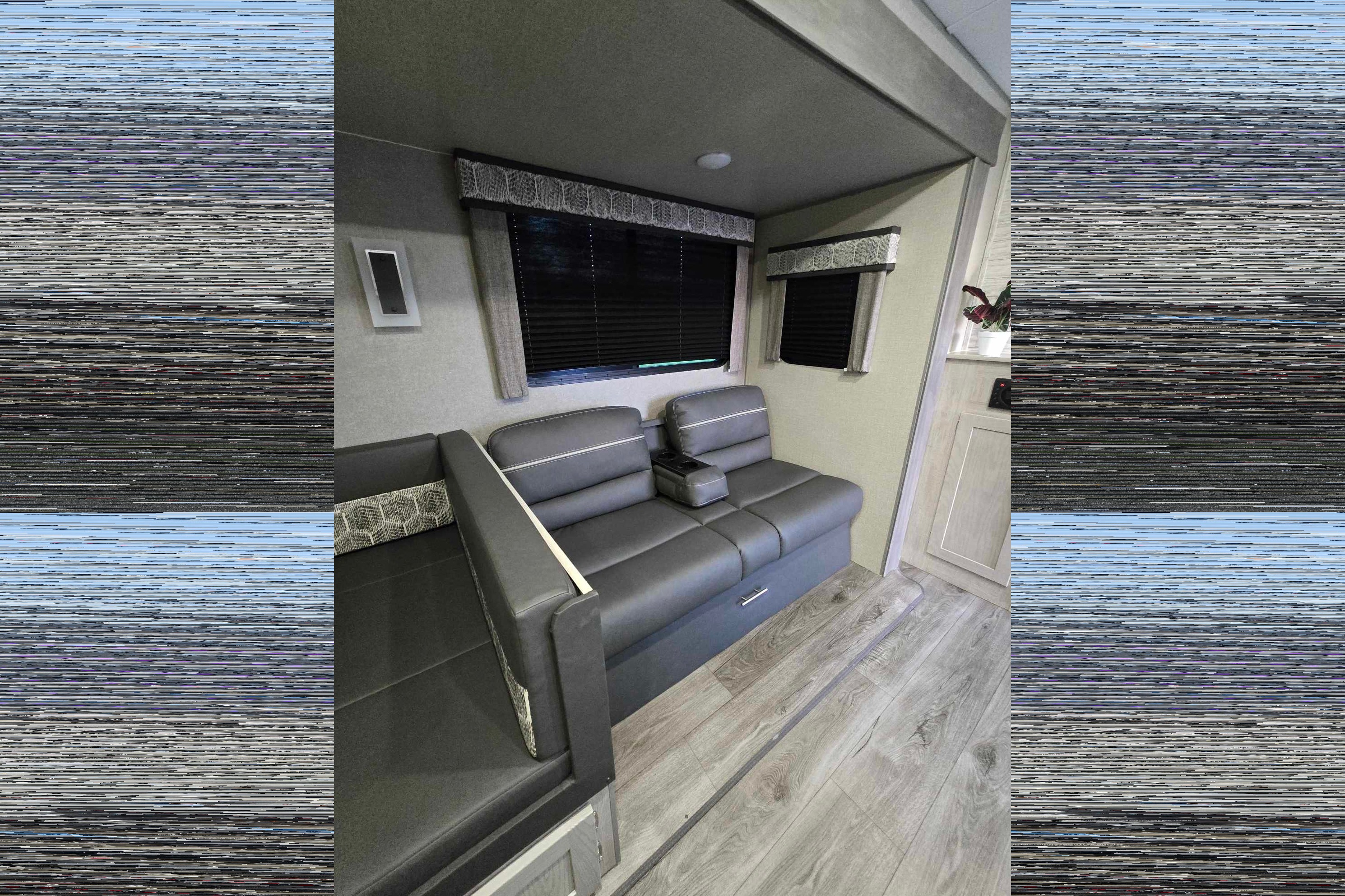 2023 Coachmen RV Catalina Legacy