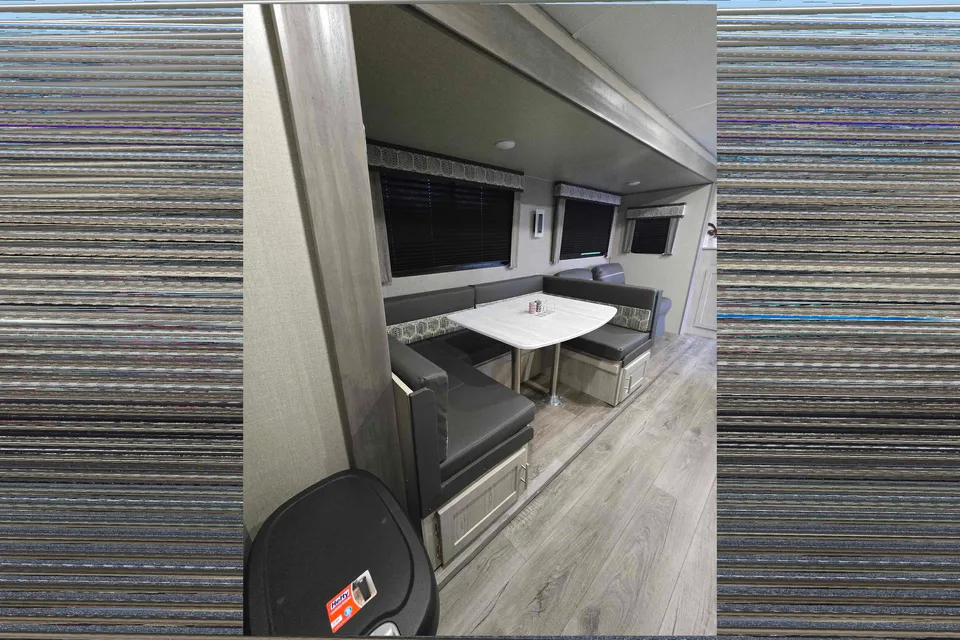 2023 Coachmen RV Catalina Legacy