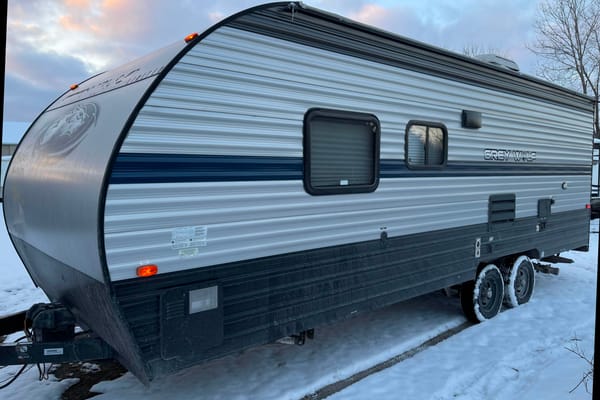 Family Friendly Trailer, Great for getaways! Sleeps up to 8