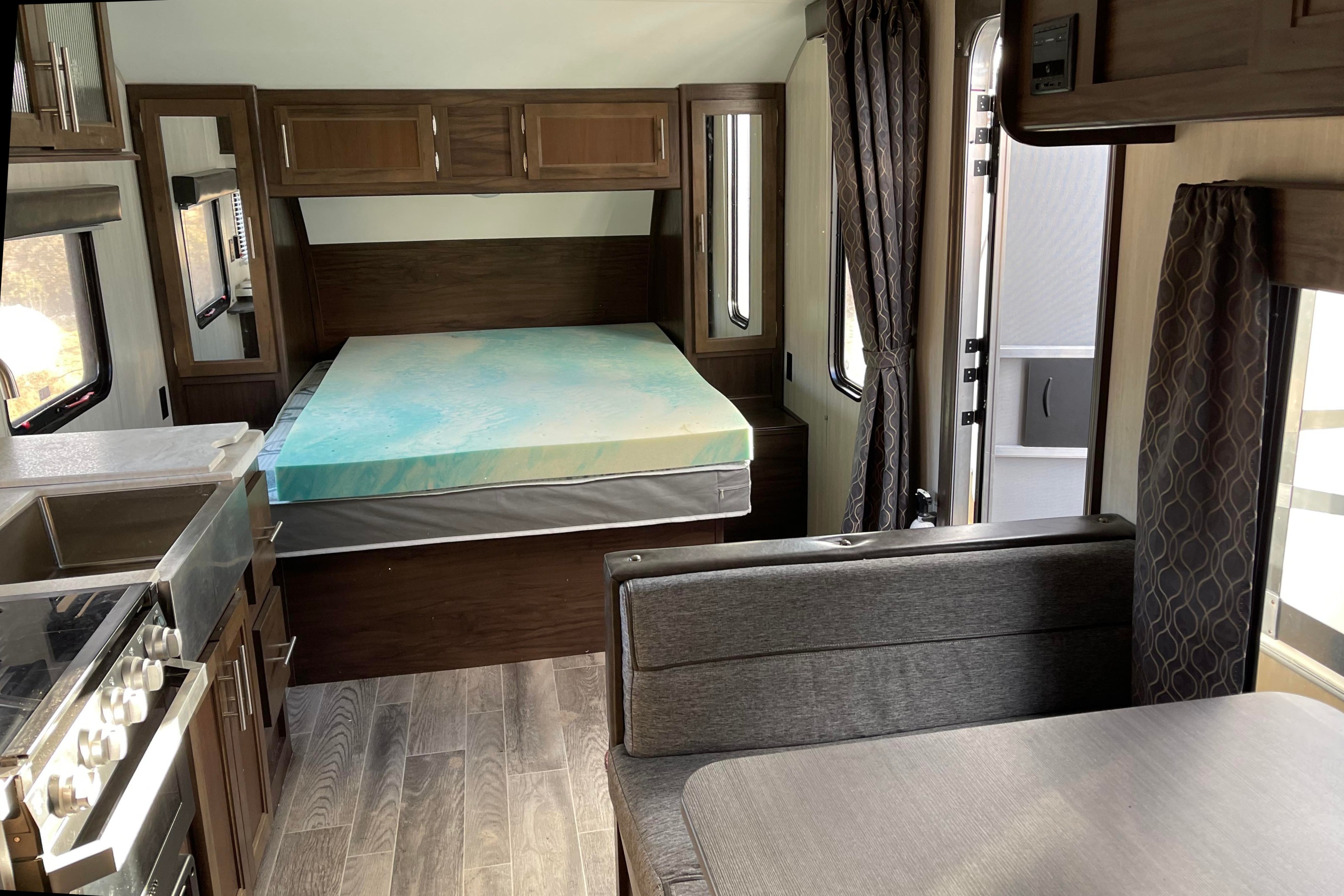Family Friendly Trailer, Great for getaways! Sleeps up to 8