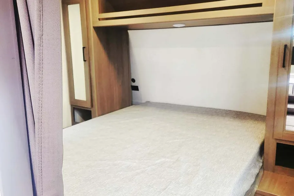 Anna's Brand New 2025 Grand Design Transcend xplor 24bhx Travel Trailer