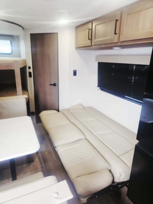 Anna's Brand New 2025 Grand Design Transcend xplor 24bhx Travel Trailer