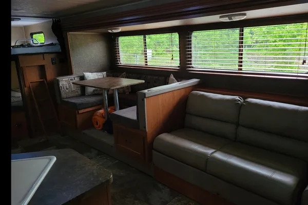 GREY WOLF 26DBH BUNKHOUSE