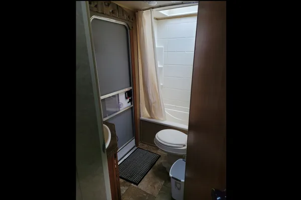 GREY WOLF 26DBH BUNKHOUSE