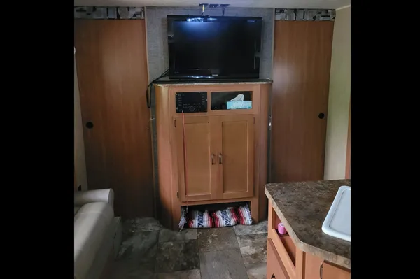 GREY WOLF 26DBH BUNKHOUSE
