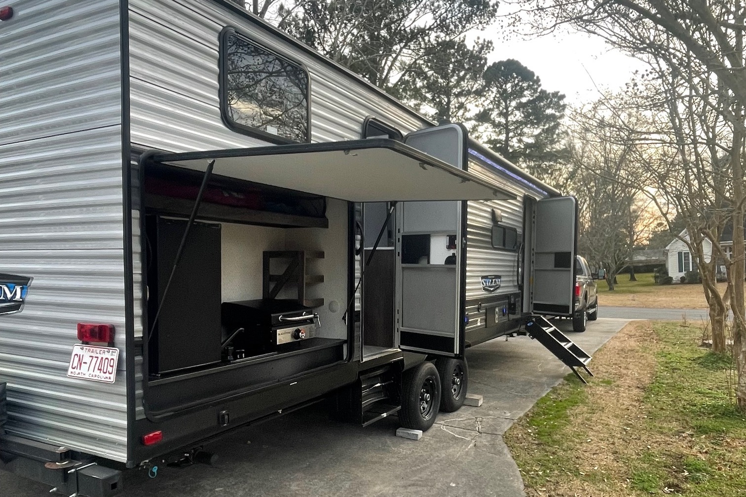 2022 Franklin Family RV - We Deliver & Setup !